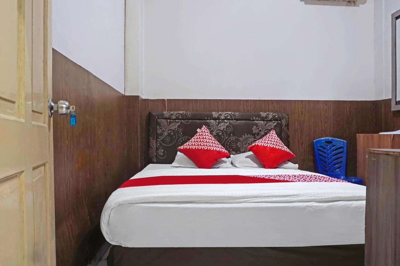 Oyo 1935 Hotel Diamond Inn Makassar Eksteriør billede