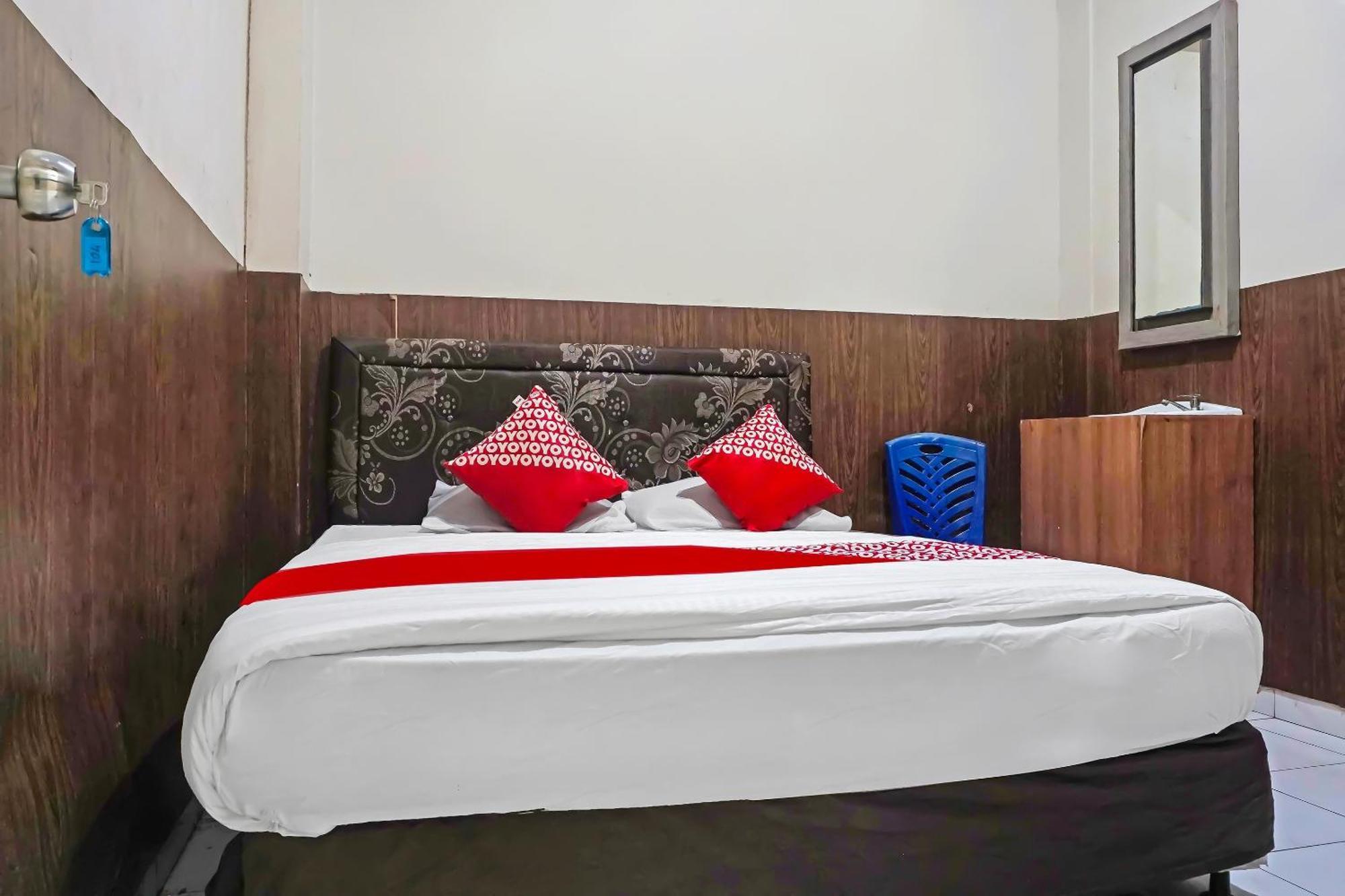Oyo 1935 Hotel Diamond Inn Makassar Eksteriør billede