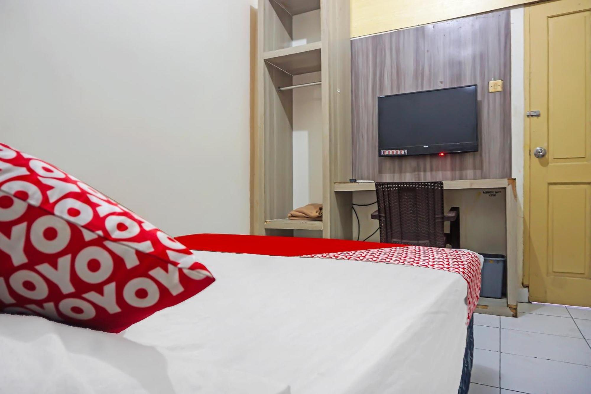 Oyo 1935 Hotel Diamond Inn Makassar Eksteriør billede